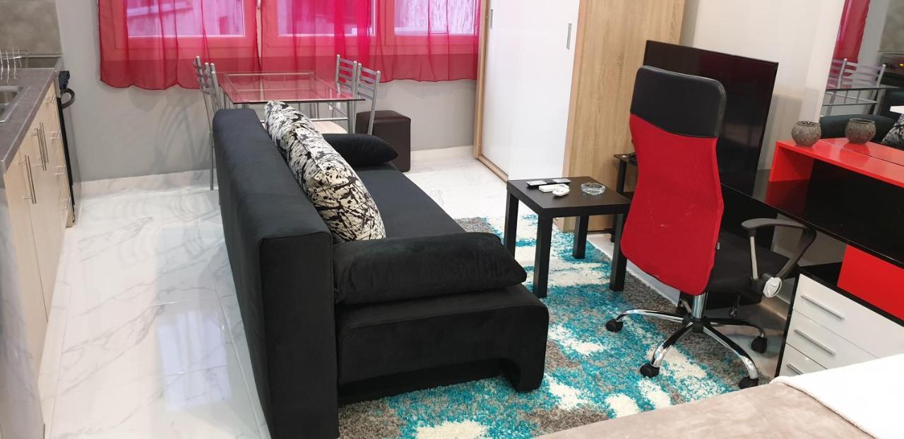 Luxury In Downtown Apartmán